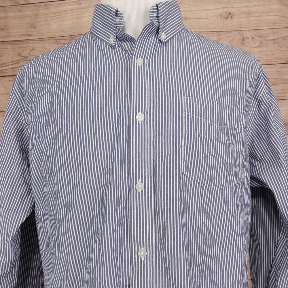 Croft & Barrow Button Down Men L Blue Stripe Excellent Easy Care Long Sleeve
